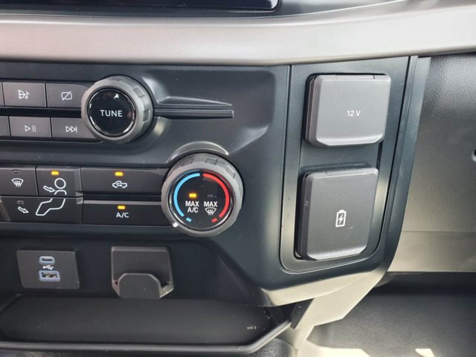 Certified 2024 Ford F150 XL RWD image 25