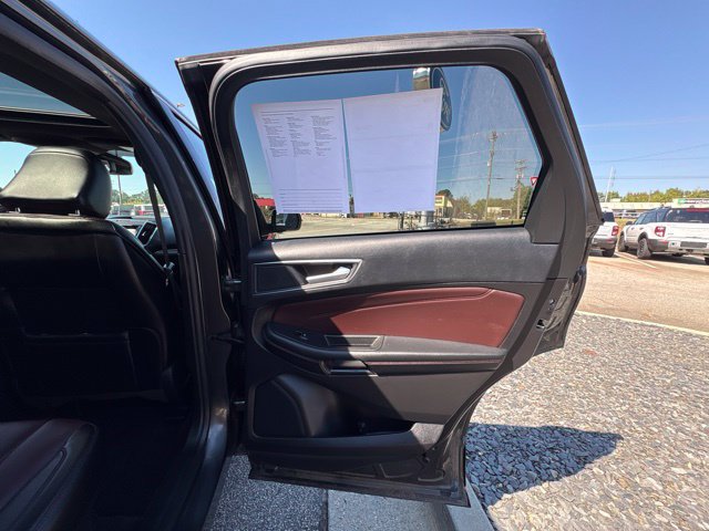 Certified 2020 Ford Edge Titanium w/ Equipment Group 301A FWD image 23