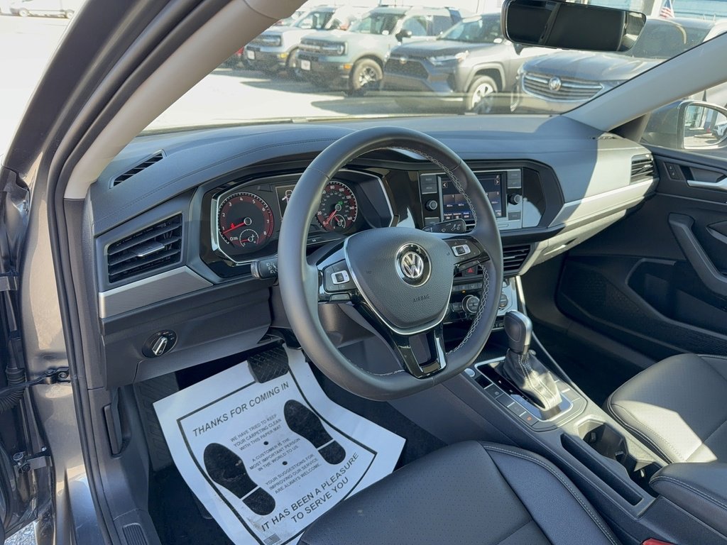 Used 2021 Volkswagen Jetta SE image 12