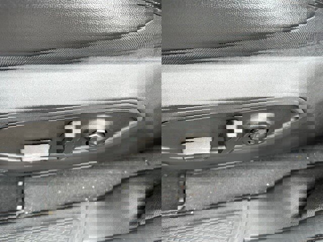 Used 2024 Jeep Grand Cherokee Limited w/ Black Appearance Package image 15