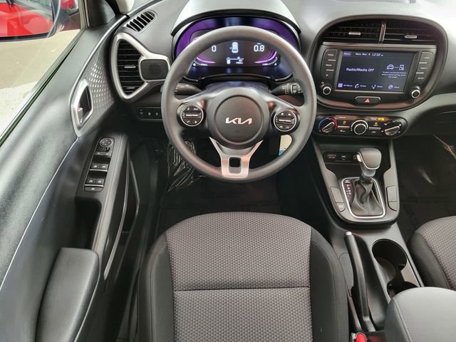 Used 2023 Kia Soul LX image 25