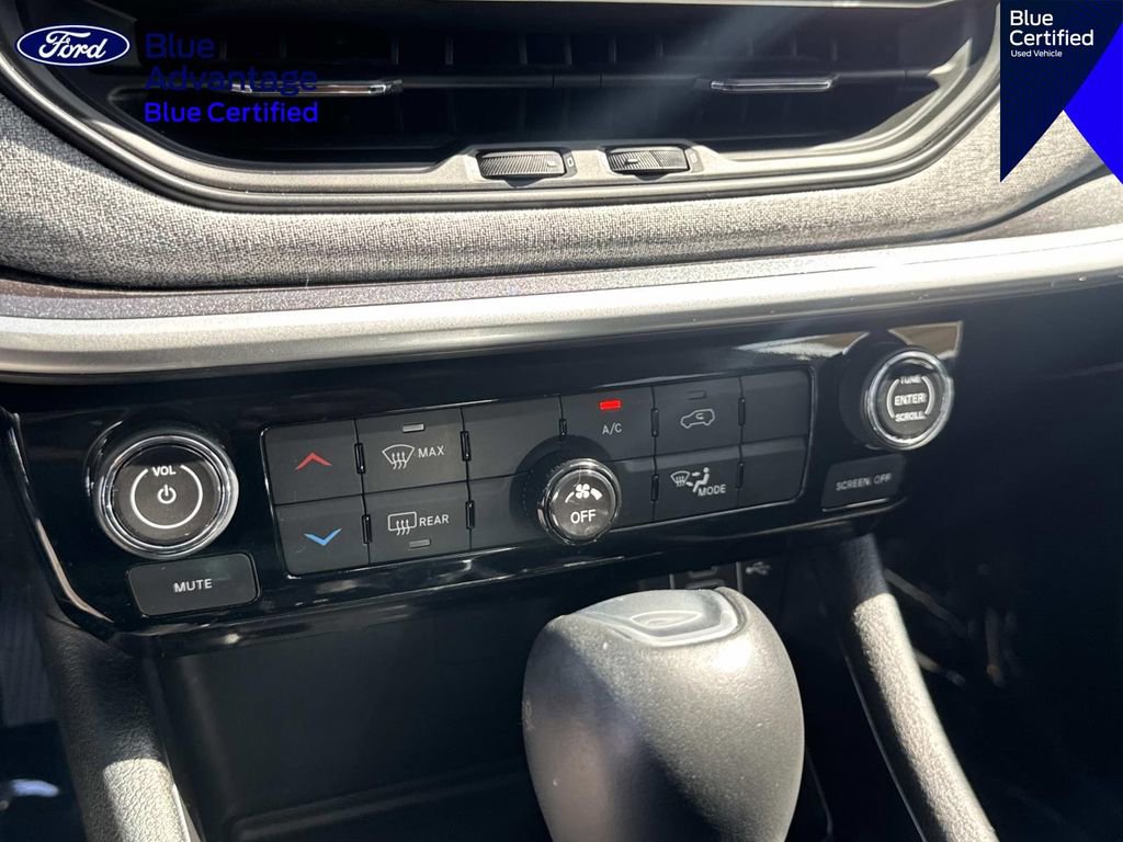 Used 2022 Jeep Compass Latitude FWD image 24