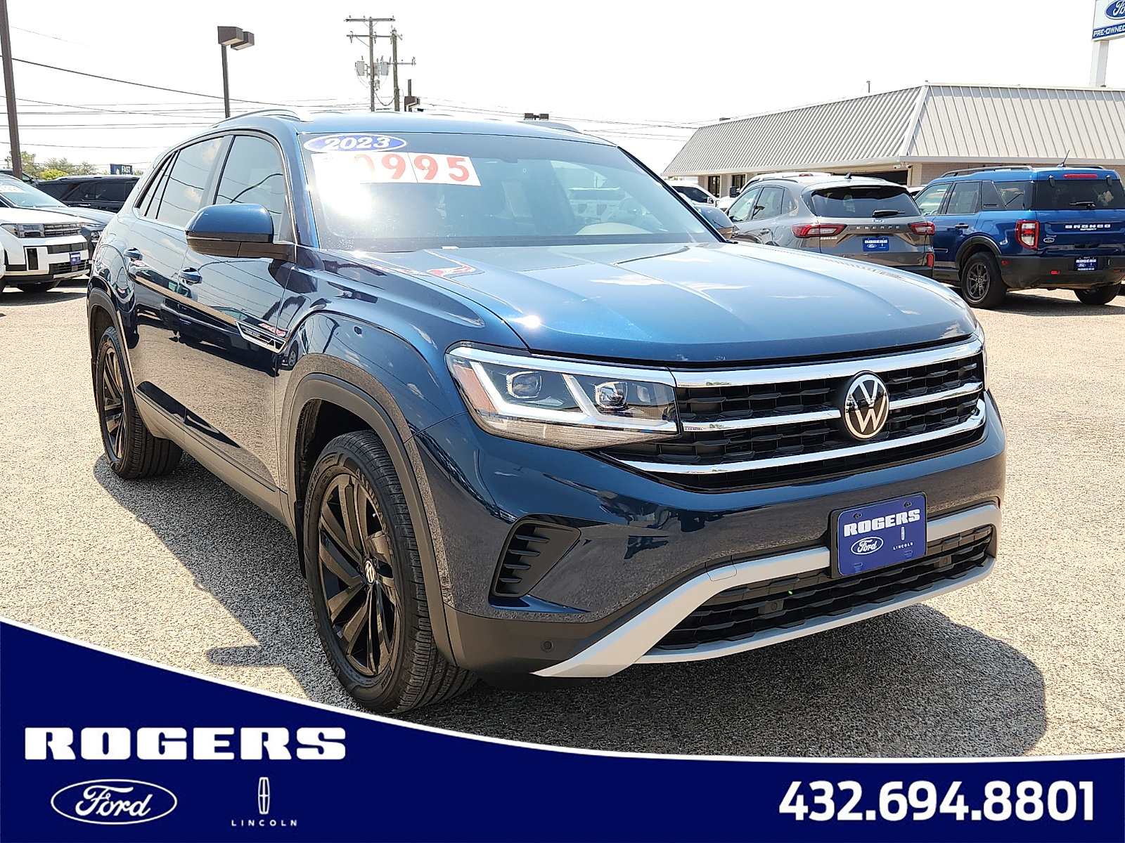 Used 2023 Volkswagen Atlas Cross Sport SE w/ Black Wheel Package