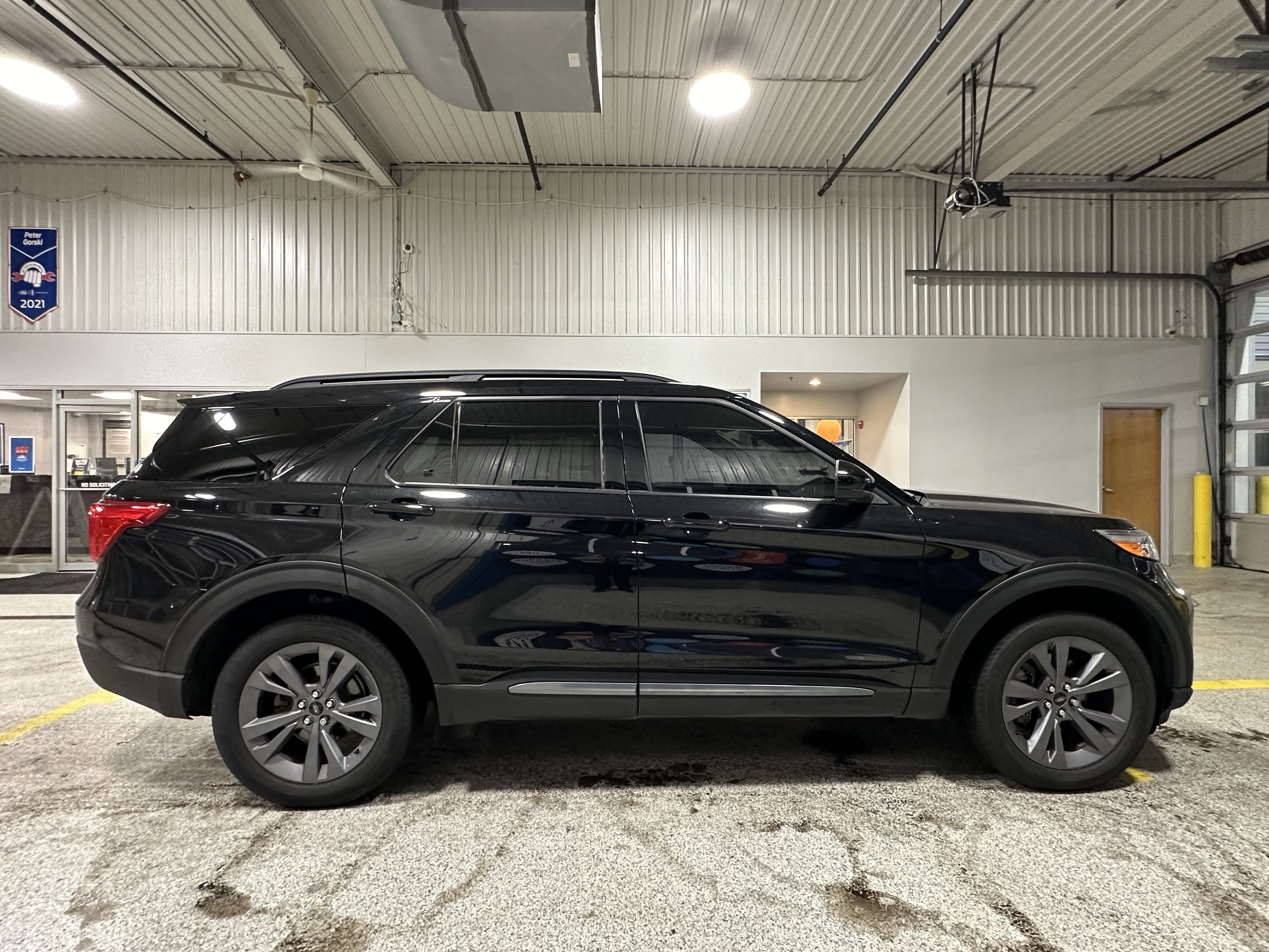 Certified 2023 Ford Explorer XLT w/ Equipment Group 202A image 2