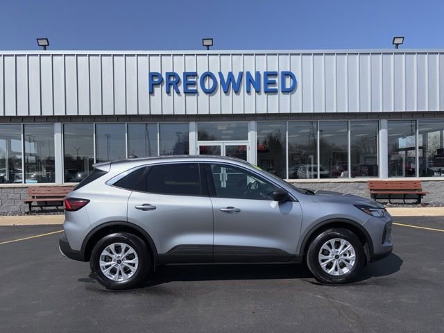 Certified 2024 Ford Escape Active AWD/4WD image 2