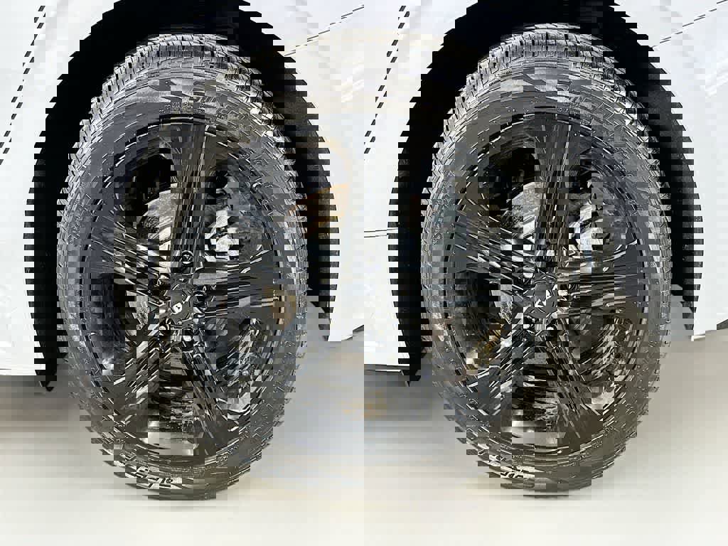 Used 2023 Kia K5 GT-Line w/ GT-Line Premium Package image 8