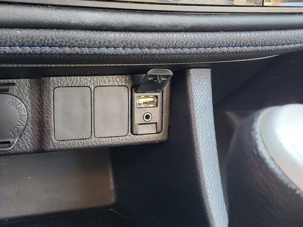 Used 2017 Toyota Corolla L image 26