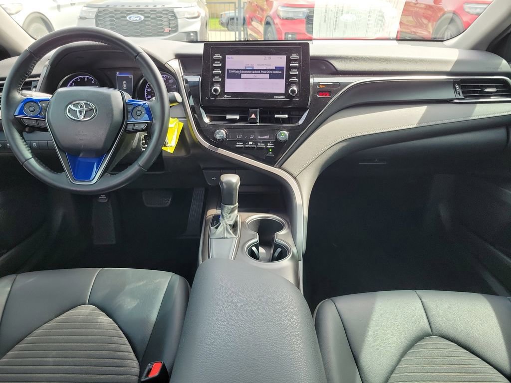 Used 2021 Toyota Camry SE FWD image 11