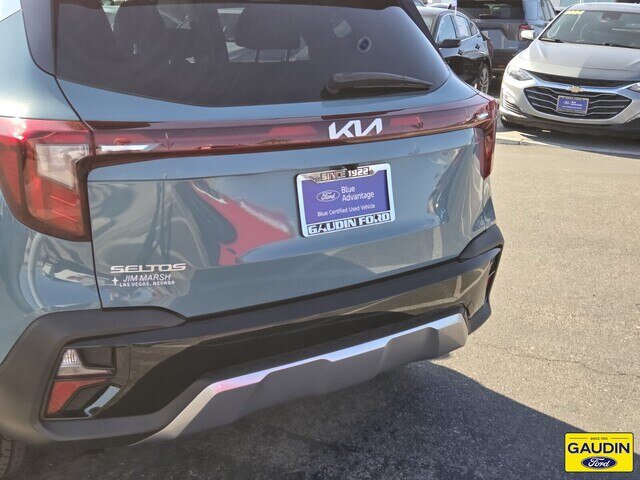 Used 2024 Kia Seltos EX FWD image 6