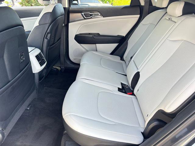 Used 2025 Kia Sportage EX FWD image 21