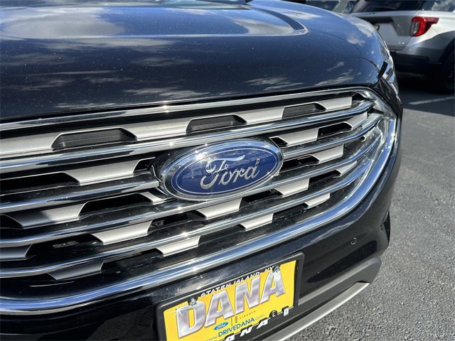 Certified 2021 Ford Edge Titanium w/ Cargo Accessory Package image 11