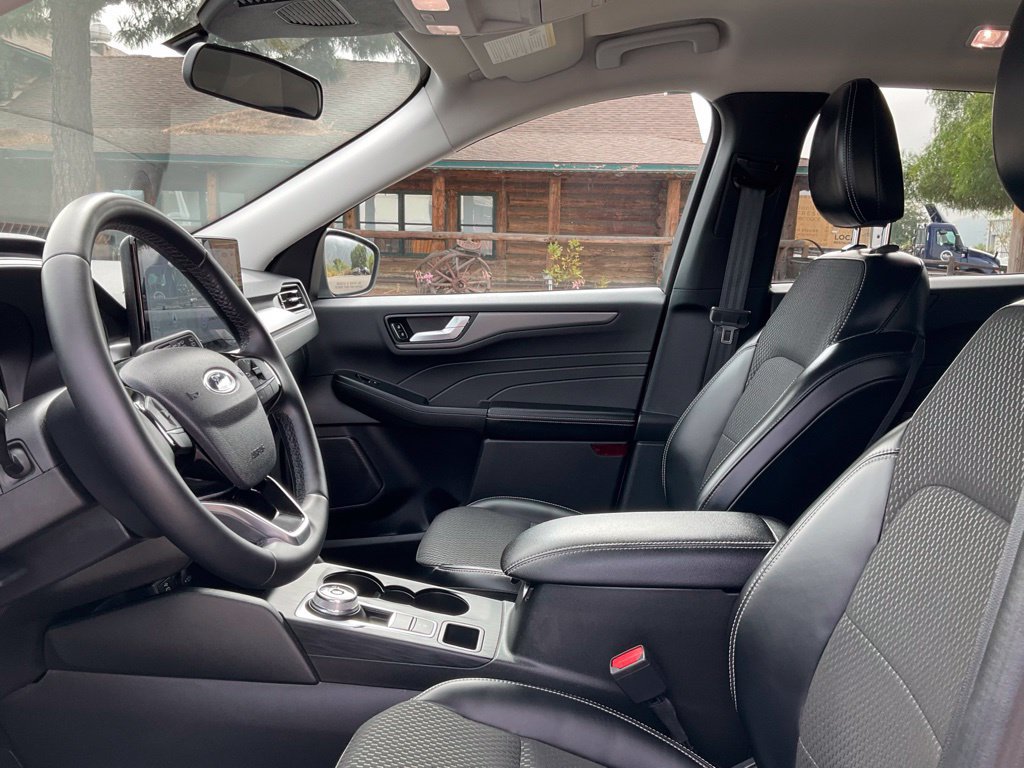 Certified 2024 Ford Escape SE FWD image 42