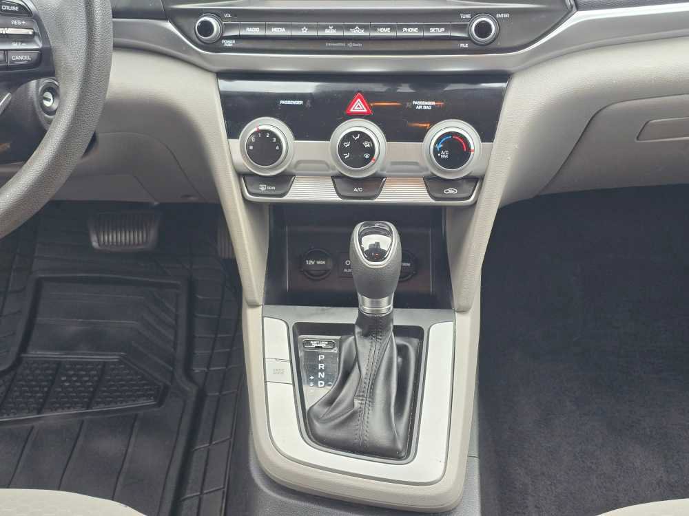 Used 2019 Hyundai Elantra SEL FWD image 13