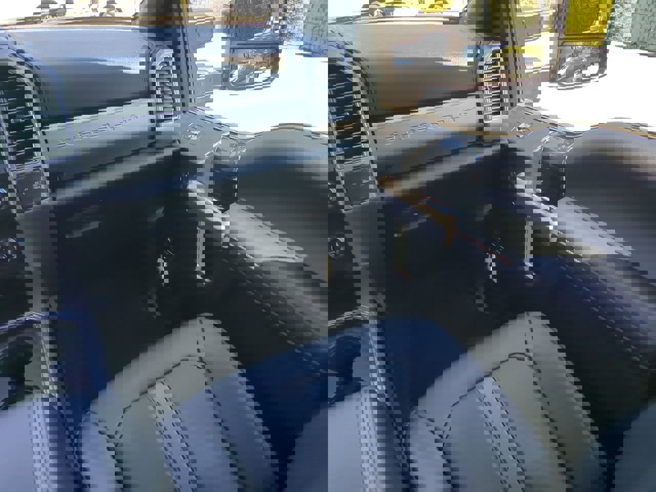 Certified 2020 Ford F450 Platinum w/ FX4 Off-Road Package image 15