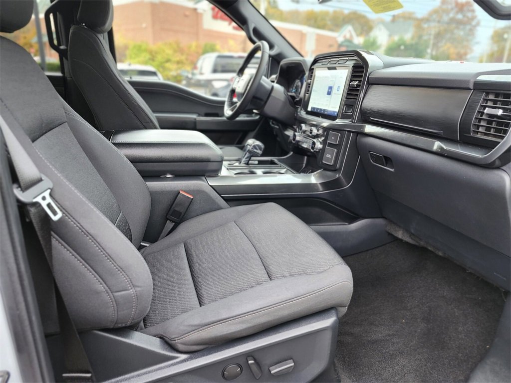 Certified 2022 Ford F150 XLT w/ Equipment Group 302A High image 11