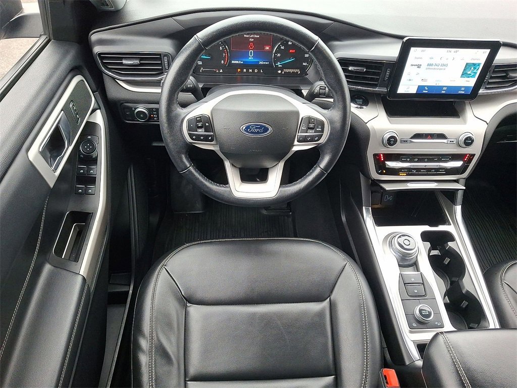 Certified 2022 Ford Explorer XLT w/ Equipment Group 202A image 26