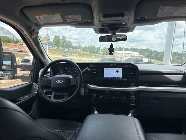 Certified 2025 Ford F350 XLT AWD/4WD image 13