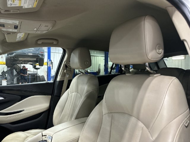 Used 2018 Buick Envision Essence FWD image 20