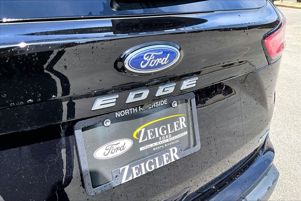 Certified 2023 Ford Edge SEL w/ Convenience Package AWD/4WD image 8