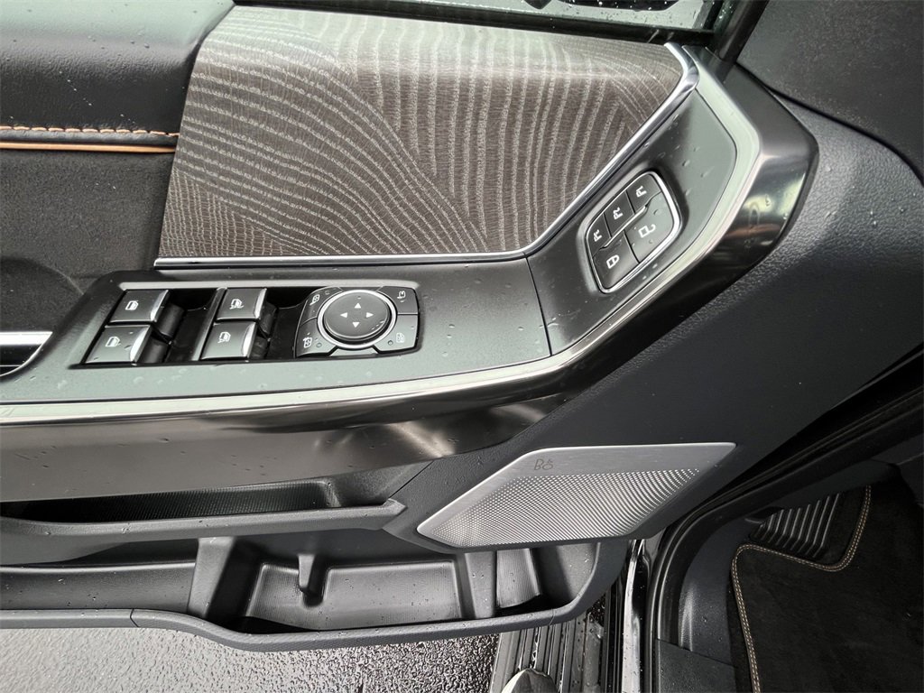 Certified 2022 Ford F150 Platinum w/ Equipment Group 701A High image 21