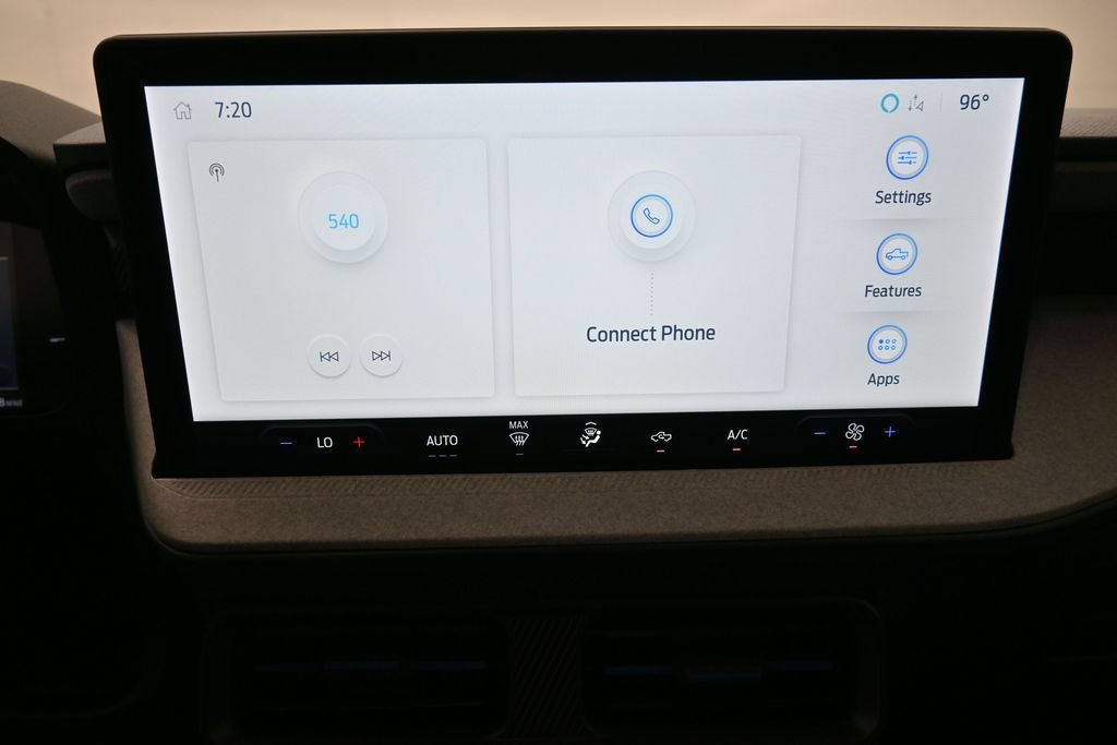 Certified 2025 Ford Maverick XLT w/ Equipment Group 302A AWD/4WD image 9