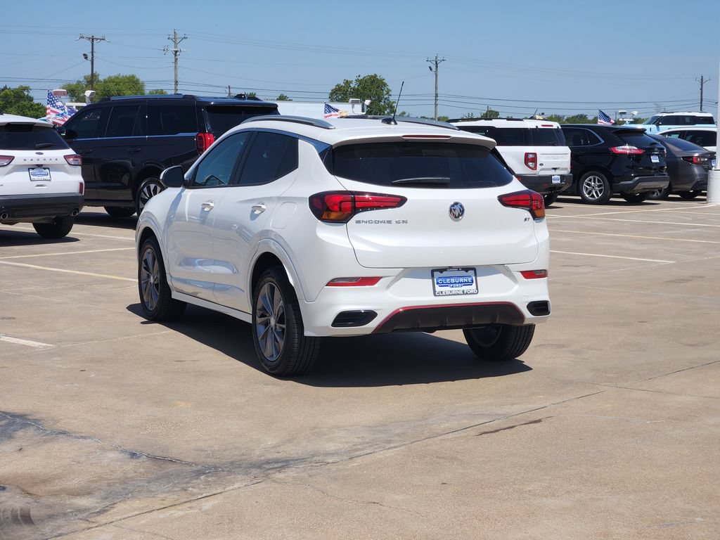 Used 2022 Buick Encore GX Select w/ Sport Touring Package FWD image 5