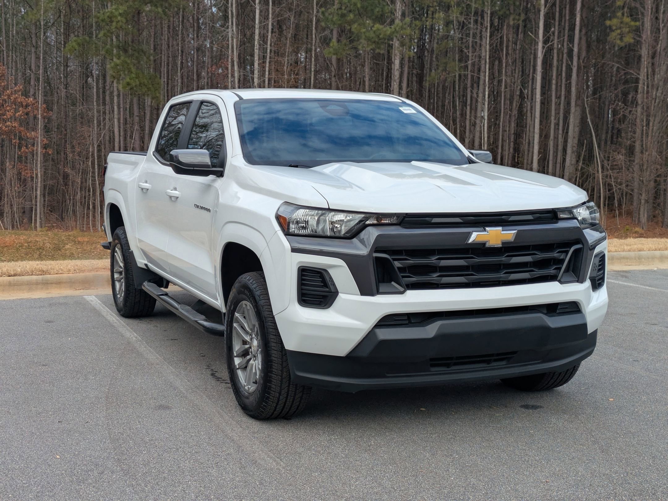 Used 2023 Chevrolet Colorado LT image 6