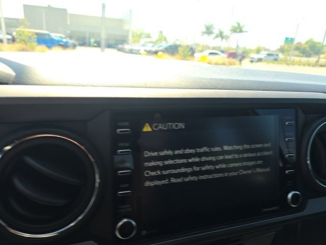 Used 2021 Toyota Tacoma TRD Sport w/ Technology Package image 10