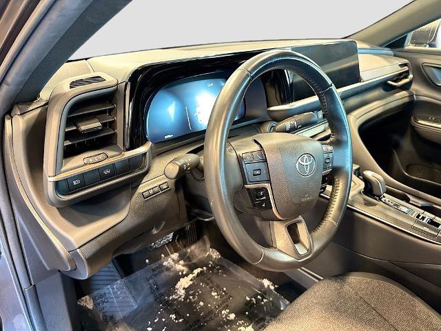 Used 2023 Toyota Crown AWD/4WD image 9