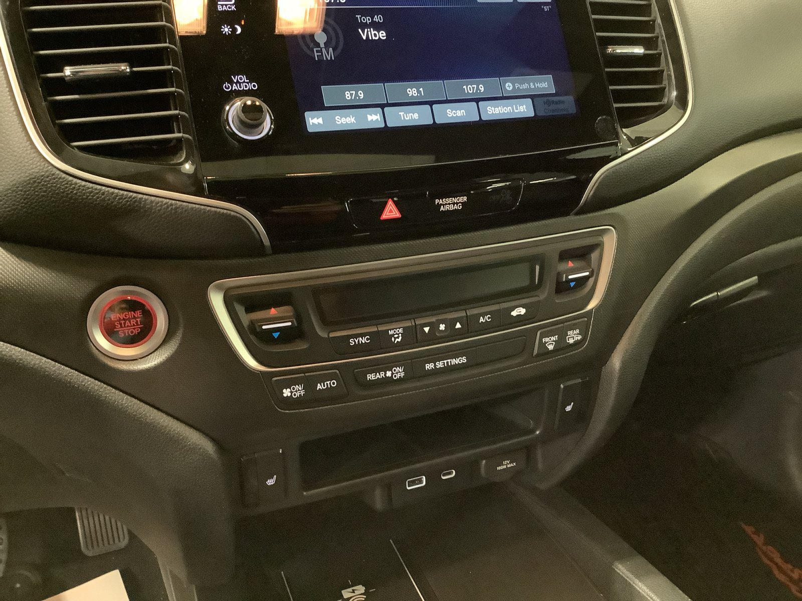 Used 2025 Honda Passport TrailSport image 16
