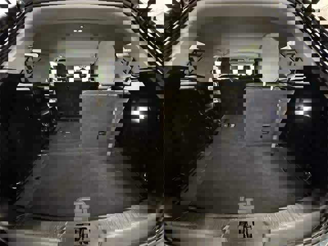 Certified 2022 Ford Explorer XLT w/ Equipment Group 202A image 28