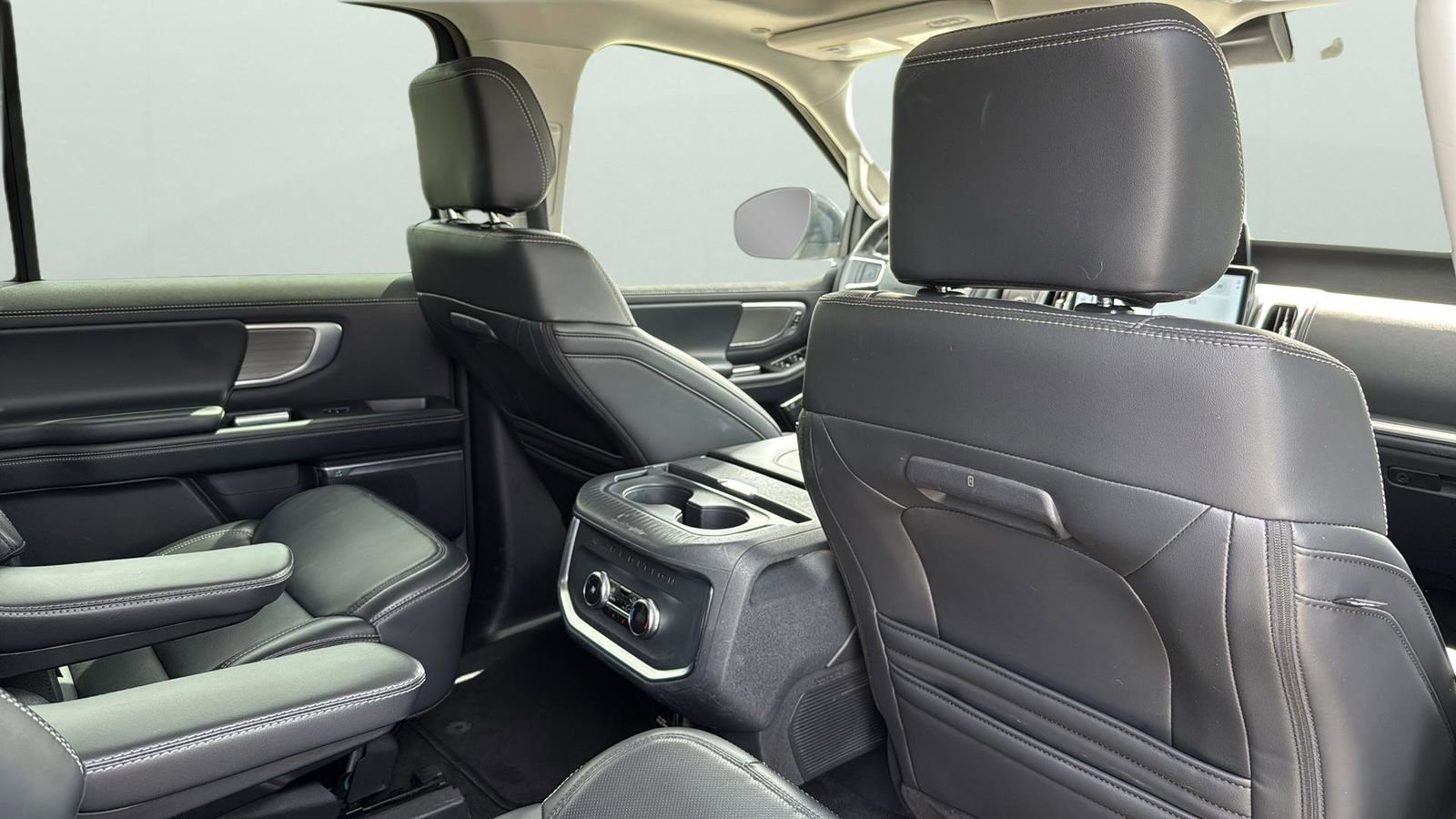 Certified 2025 Ford Expedition Max Platinum AWD/4WD image 29