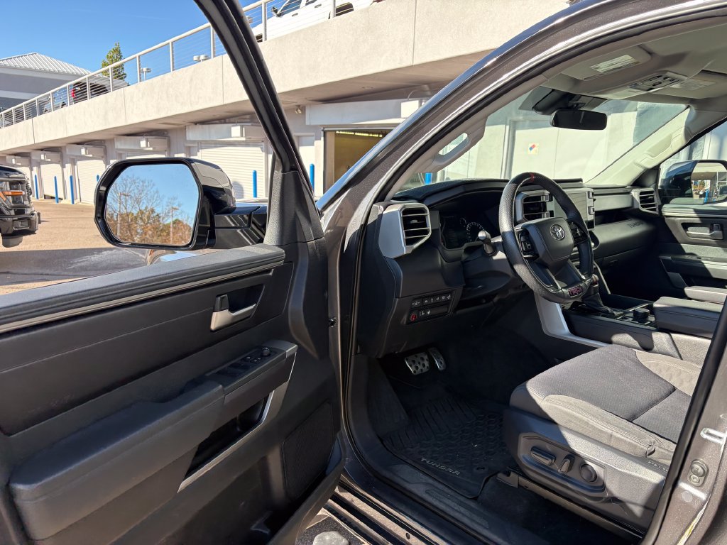Used 2023 Toyota Tundra SR5 AWD/4WD image 17