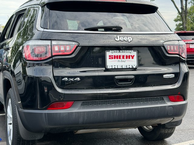 Used 2017 Jeep Compass Latitude AWD/4WD image 30