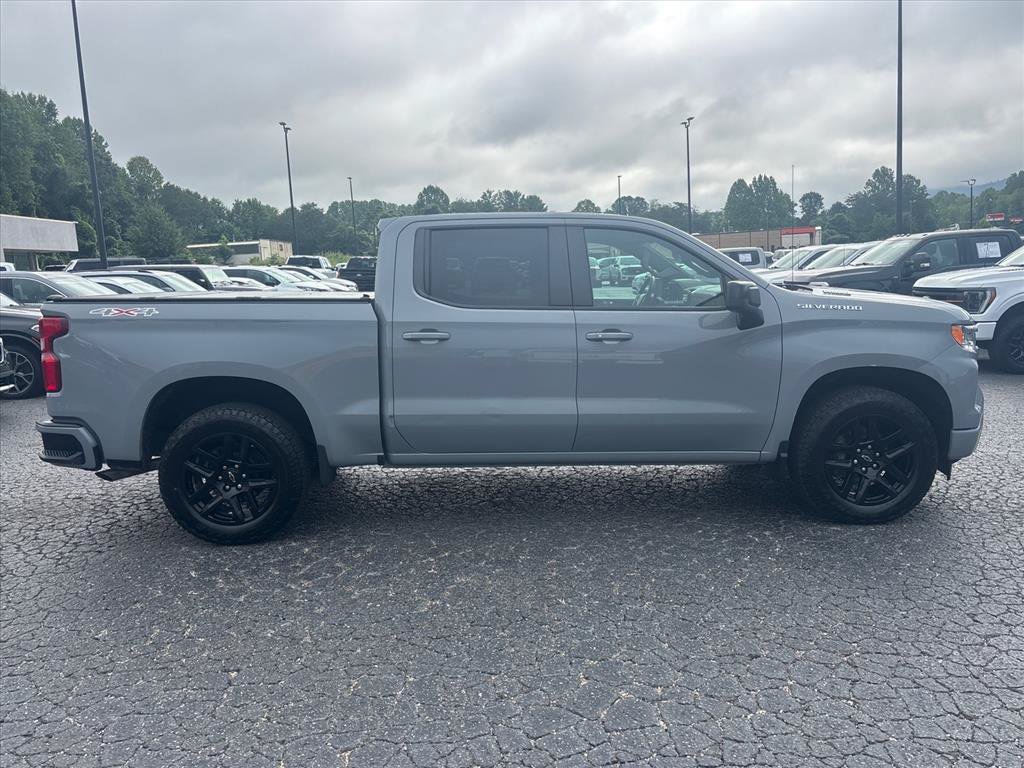 Used 2024 Chevrolet Silverado 1500 RST w/ Protection Package AWD/4WD image 9