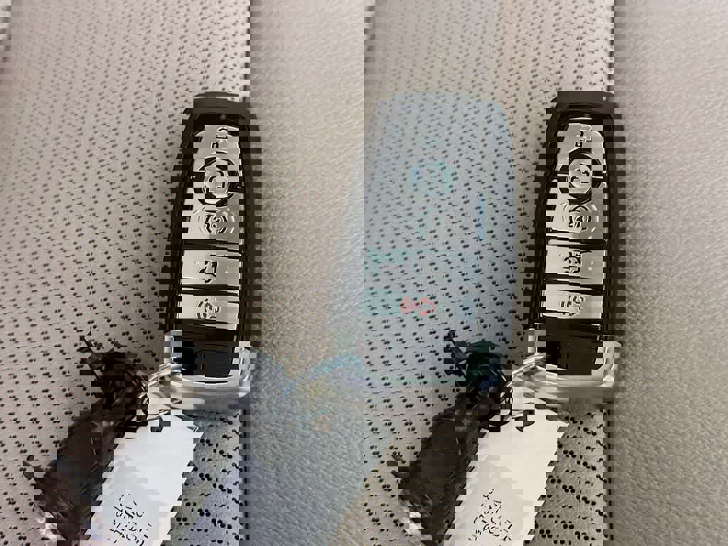 Certified 2020 Ford Explorer Limited w/ Class III Trailer Tow Package image 25