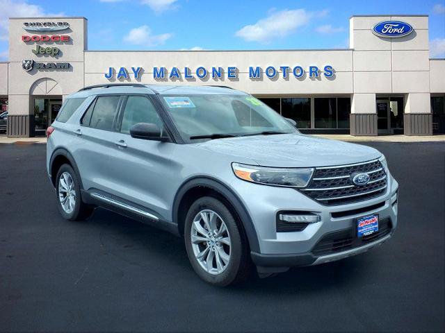 Certified 2023 Ford Explorer XLT w/ Equipment Group 202A AWD/4WD image 7