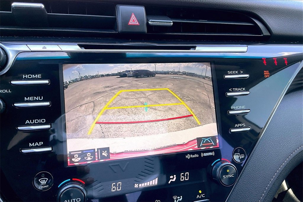 Used 2020 Toyota Camry XLE image 13