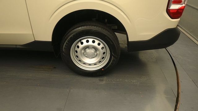 Certified 2025 Ford Maverick XL FWD image 9