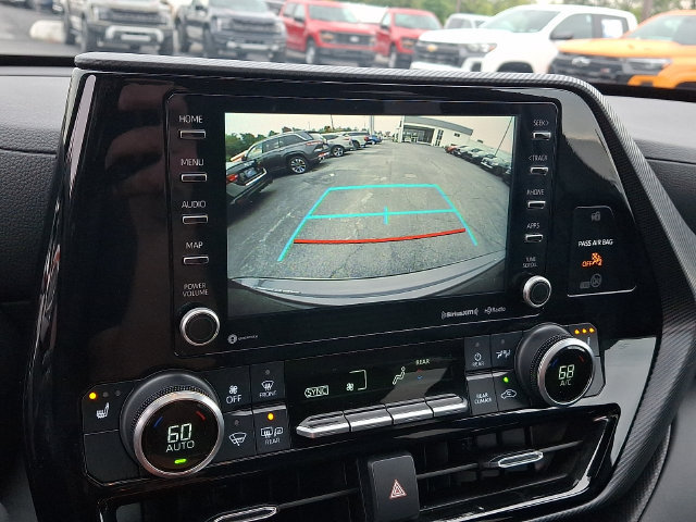 Used 2022 Toyota Highlander XSE AWD/4WD image 21