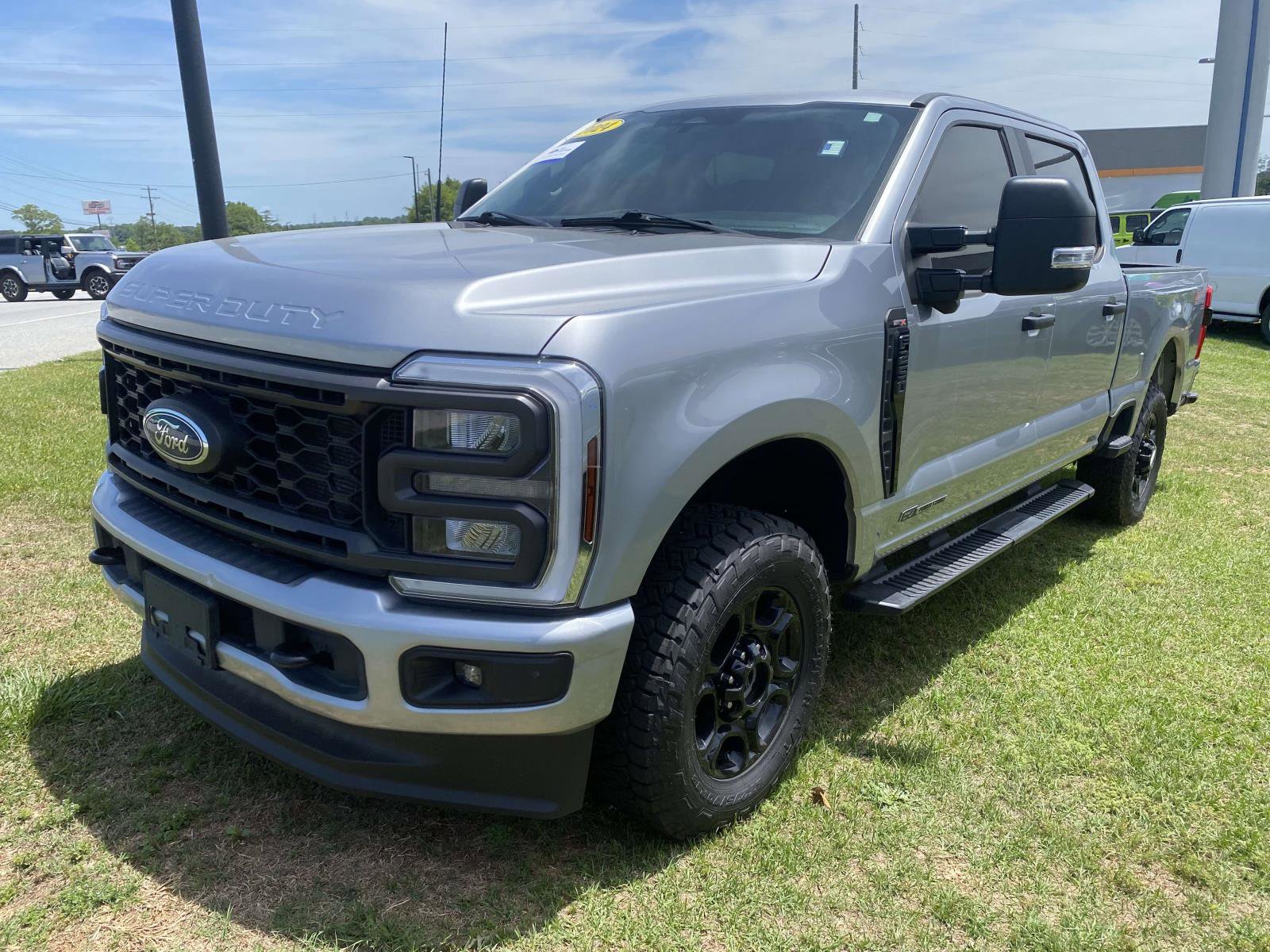 Certified 2024 Ford F250 XL w/ STX Appearance Package AWD/4WD image 3