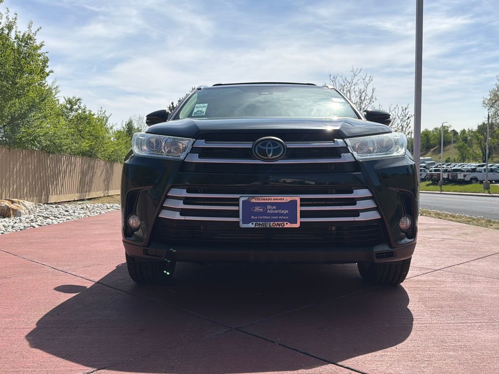 Used 2019 Toyota Highlander XLE AWD/4WD image 9
