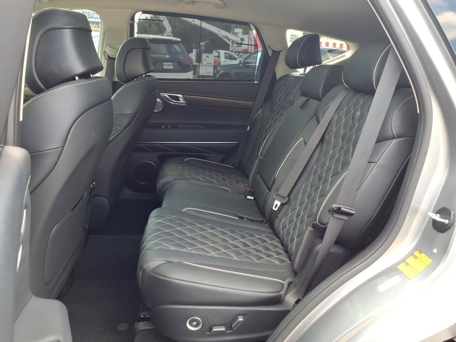 Used 2023 Genesis GV80 3.5T w/ Cargo Package AWD/4WD image 17