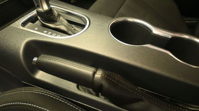 Certified 2022 Ford Mustang Coupe RWD image 16