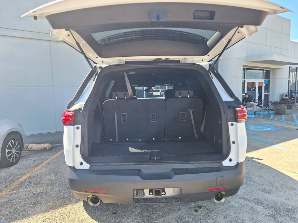 Used 2023 Chevrolet Traverse LT FWD image 25