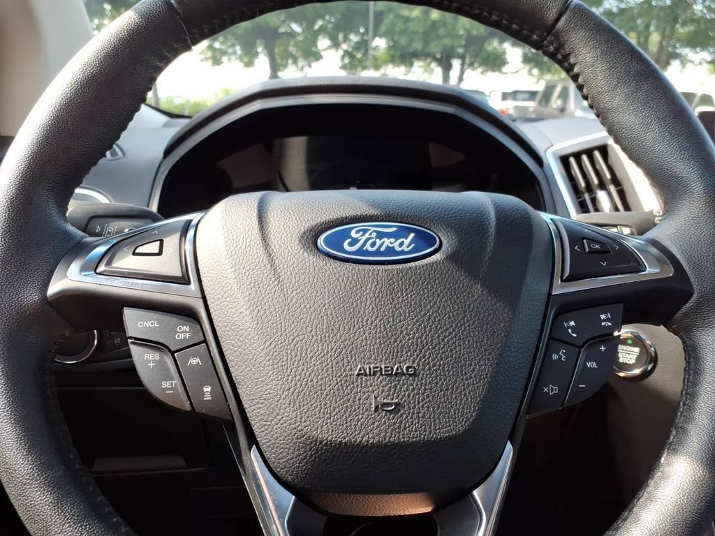 Certified 2022 Ford Edge Titanium w/ Equipment Group 301A AWD/4WD image 19