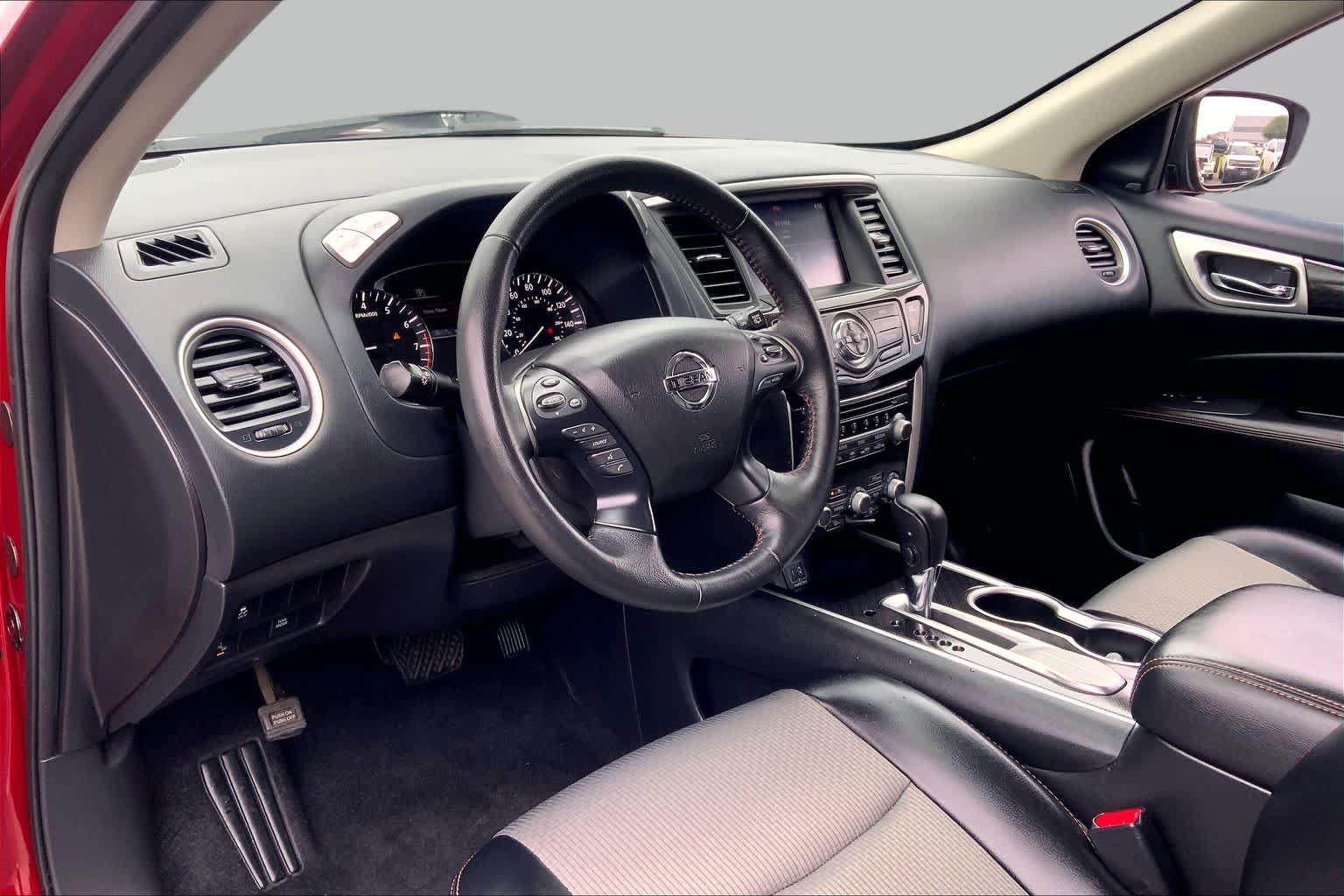 Used 2020 Nissan Pathfinder SV w/ Rock Creek Edition FWD image 16