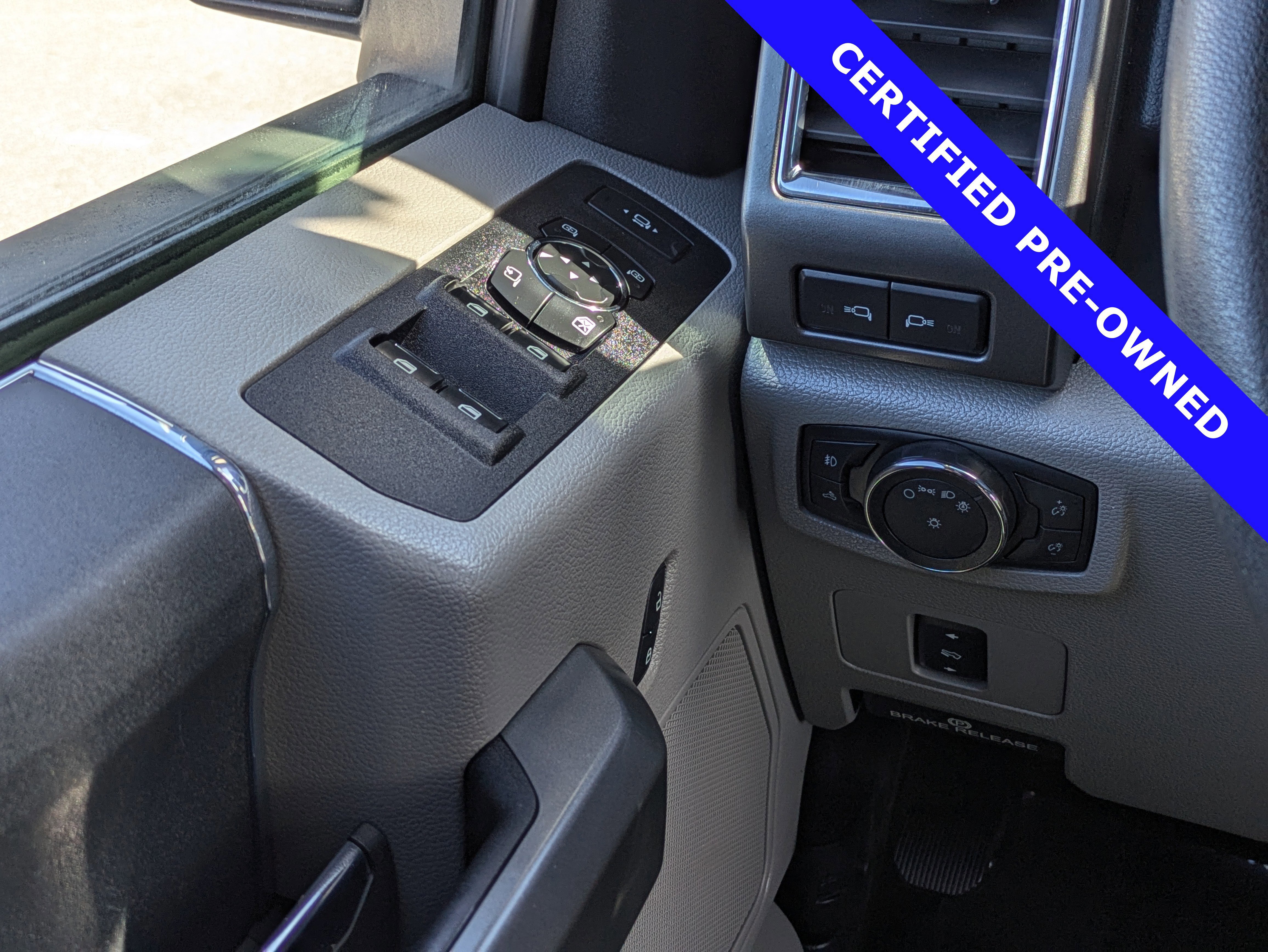 Certified 2017 Ford F250 XLT w/ XLT Value Package image 19