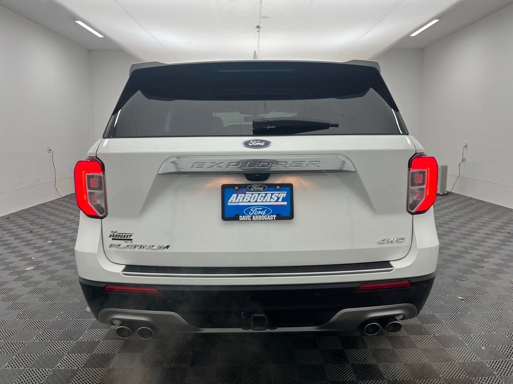 Certified 2022 Ford Explorer Platinum w/ Equipment Group 601A image 4