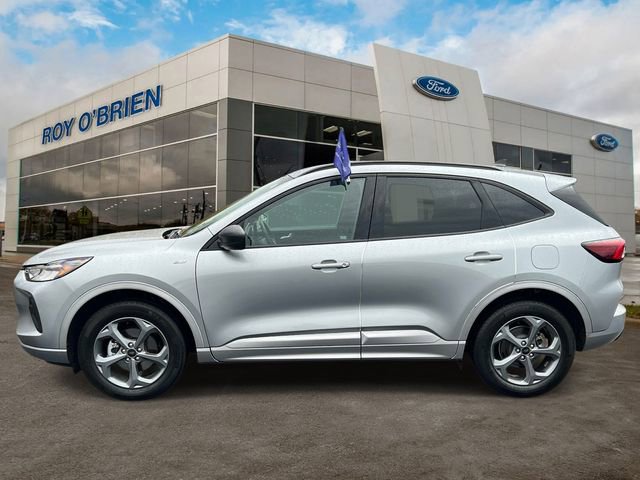 Certified 2024 Ford Escape ST-Line w/ Tech Pack #1 AWD/4WD image 2